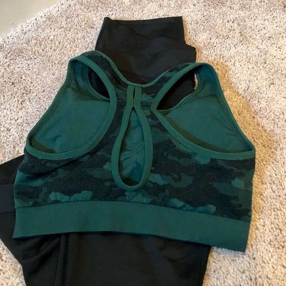 ❌SOLD❌ NWOT {Zella} camo sports bra - Picture 4 of 7